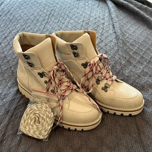 Crown Vintage boots